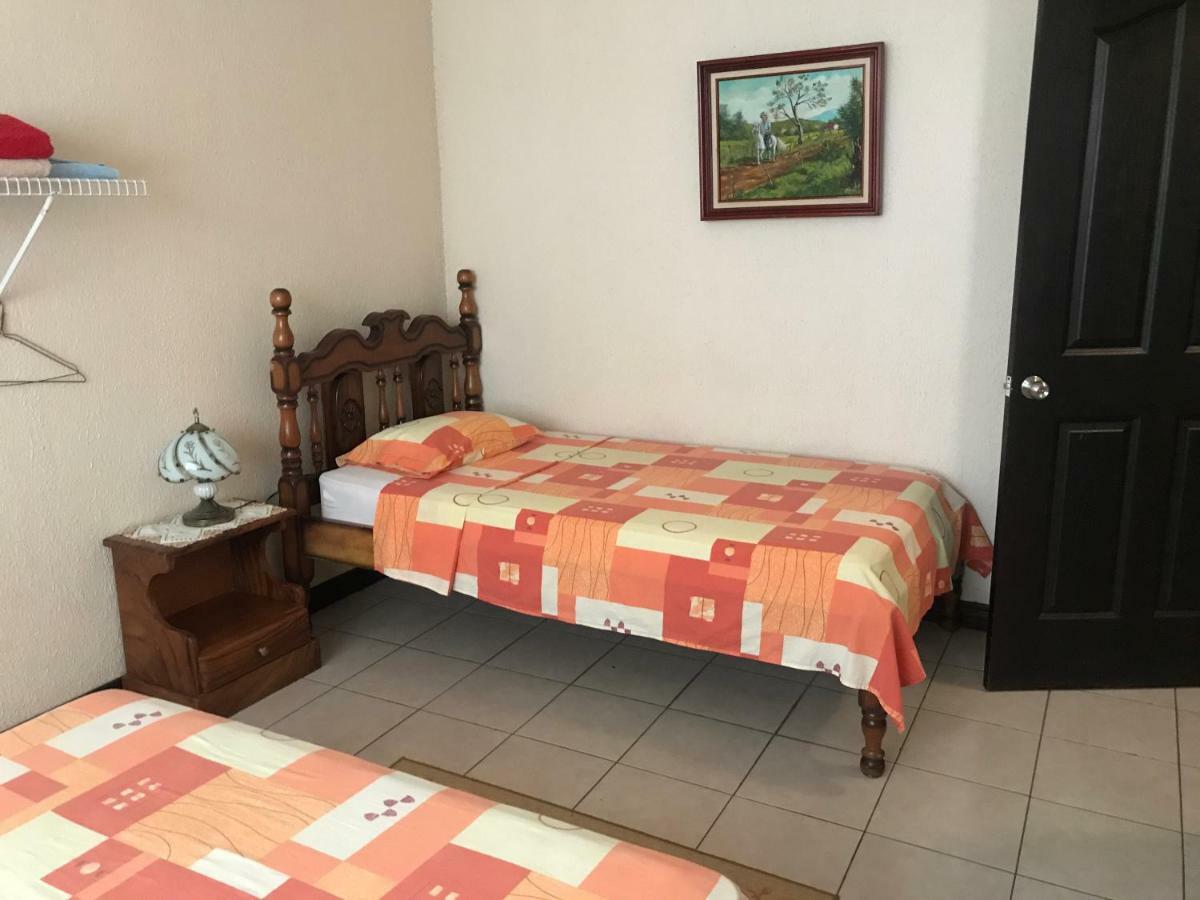 Bed and Breakfast Casa Del Suizo Desamparados  Exterior foto